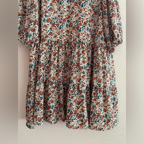 Pink Lily - Women’s Medium Floral Balloon Sleeve Ruffle Bottom Dress - Picture 3 of 15